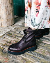Load image into Gallery viewer, DARK BROWN LOW BOOTS