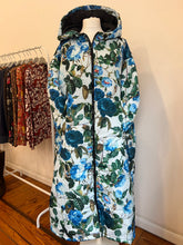Load image into Gallery viewer, FLORAL MAXI OVERALL COAT
