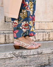 Load image into Gallery viewer, ROSE WHITE SLINGBACK
