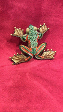 Load image into Gallery viewer, FROG BROOCH
