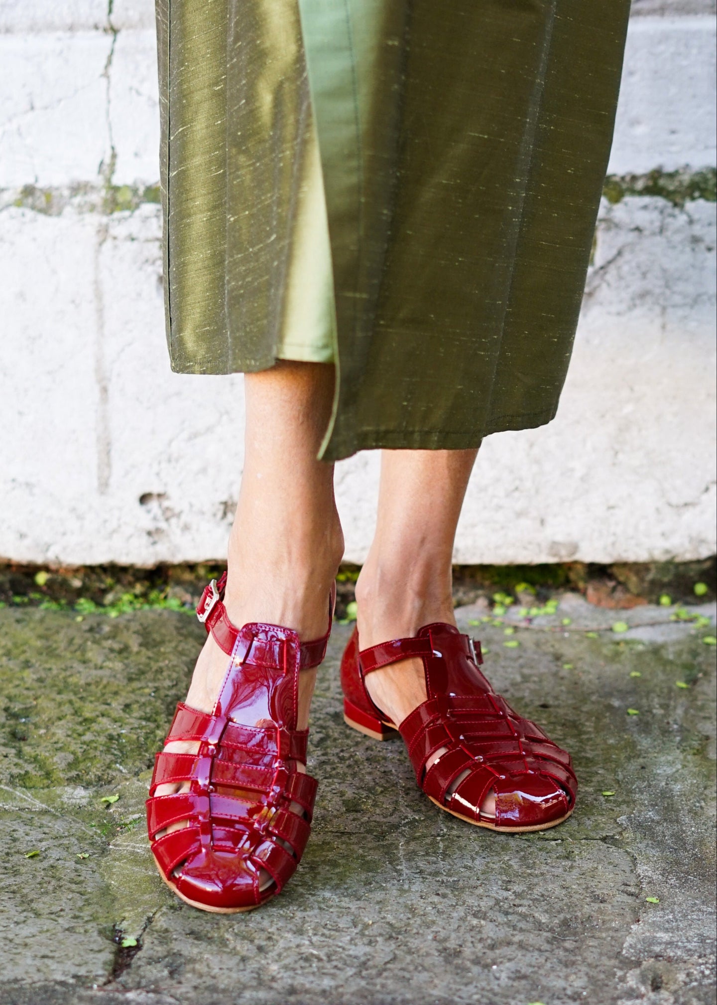 AMARANTO PATENT SANDALS