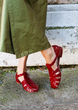 Load image into Gallery viewer, AMARANTO PATENT SANDALS
