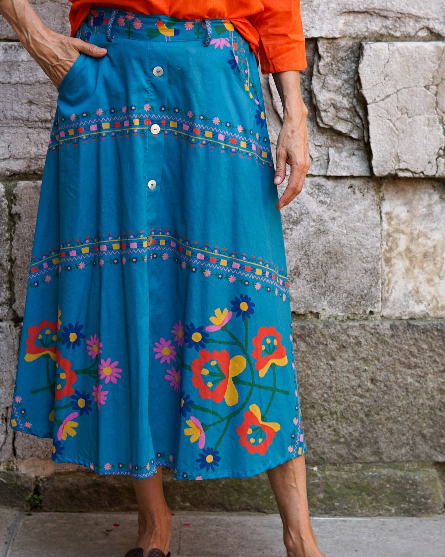 BLUE ORANGE SKIRT WITH BUTTONS