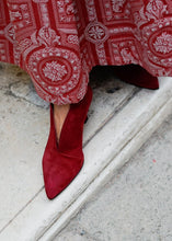 Load image into Gallery viewer, RED SUEDE BOOTIES
