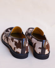 Load image into Gallery viewer, COW-PRINT LEATHER MOCASSINO
