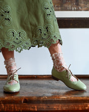 Load image into Gallery viewer, SILKY GREEN LACE-UP

