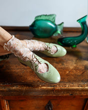 Load image into Gallery viewer, SILKY GREEN LACE-UP
