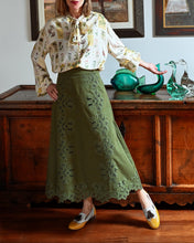 Load image into Gallery viewer, CREAM AND YELLOW LOAFERS
