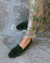 Load image into Gallery viewer, GREEN VELOUR LOAFERS
