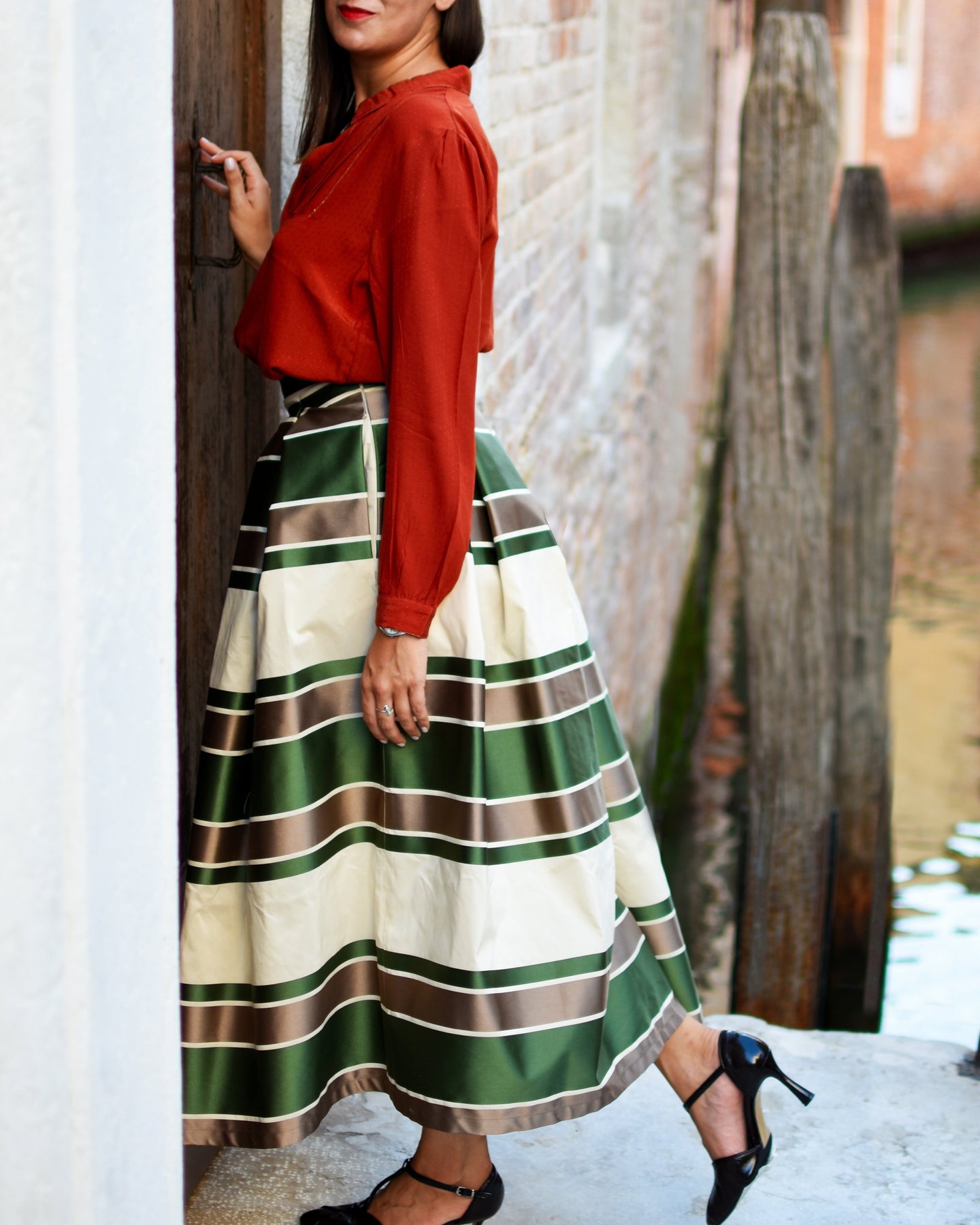 GREEN STRIPES MAXI SKIRT