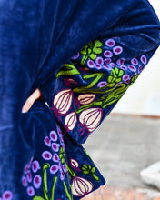 Load image into Gallery viewer, KIMONO JACKET - ALLIUM EMBROIDERY

