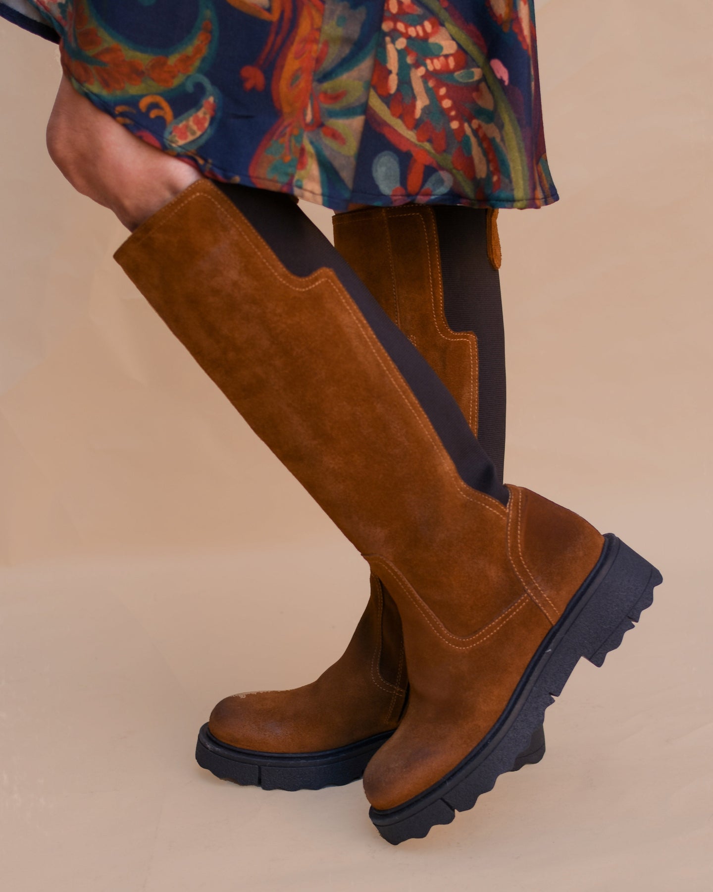 CARAMEL SUEDE BOOTS