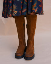 Load image into Gallery viewer, CARAMEL SUEDE BOOTS
