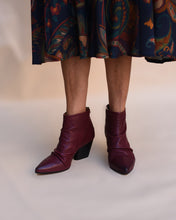 Load image into Gallery viewer, WINE RED ANKLE BOOTS
