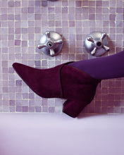 Load image into Gallery viewer, VIOLET SUEDE BOOTIES
