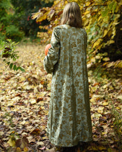 Load image into Gallery viewer, GREEN IVY VELOUR LONG COAT
