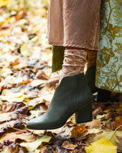 Load image into Gallery viewer, GREEN ANKLE BOOTS
