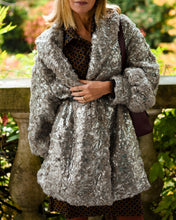 Load image into Gallery viewer, SILVER SHORT COAT
