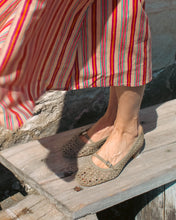 Load image into Gallery viewer, SAGE SUEDE DÉCOLLETÉ
